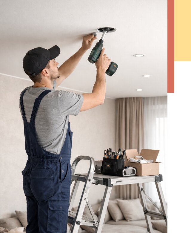 Установка и монтаж точечных светильников в натяжной потолок в Кемерово от 1873 руб. | ОТДЕЛОЧНИК-Кмр